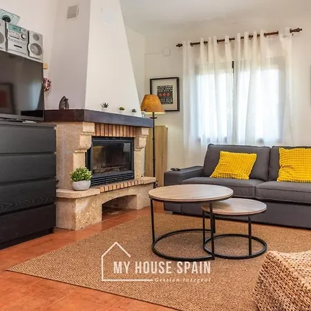 Myhousespain - Casa Con Jardin En Sebades