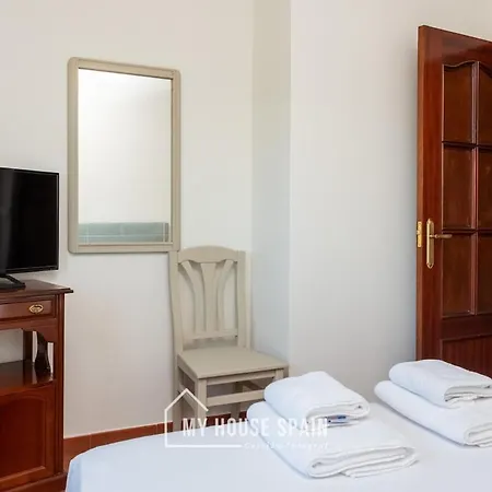Vakantiehuis Myhousespain - Casa Con Jardin En Sebades
