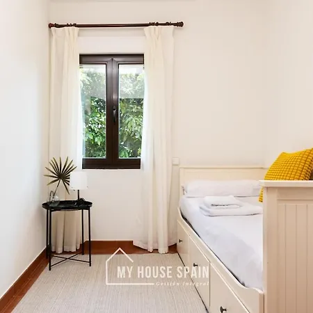 Myhousespain - Casa Con Jardin En Sebades